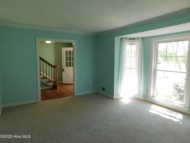 $2,400 | 6109 Schooner Court, New Bern, NC 28560