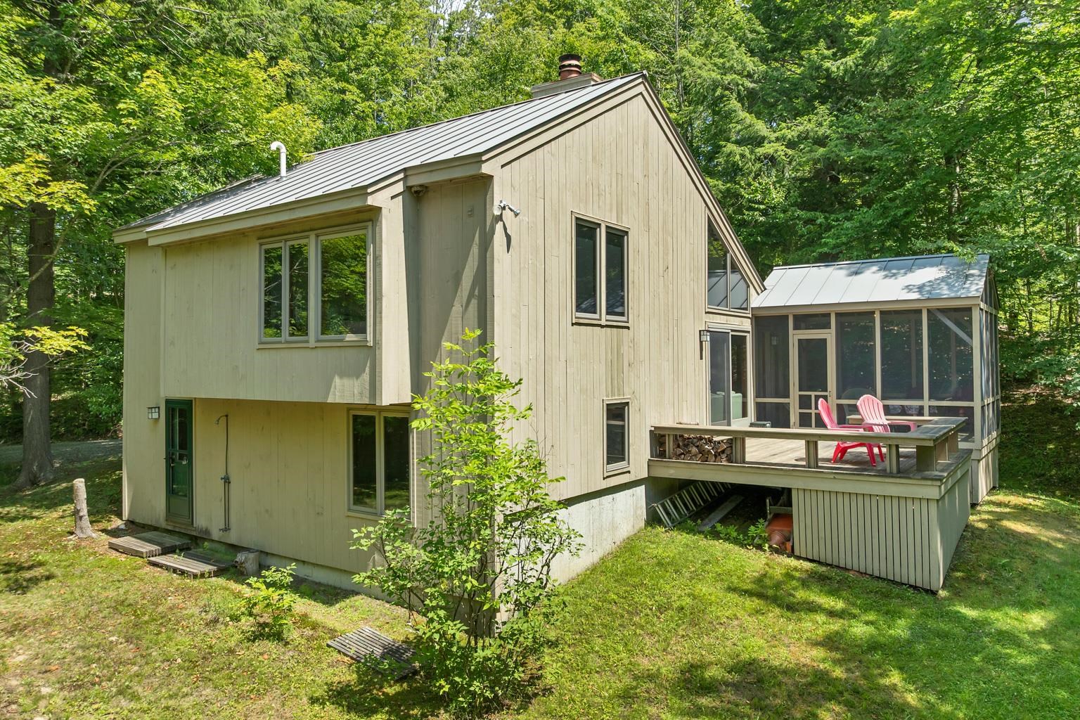 1383 King Hill Road New London, NH 03257 - Photo 1 of 35