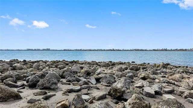 $399,000 | 2201 Park Street North, St. Petersburg, FL 33710