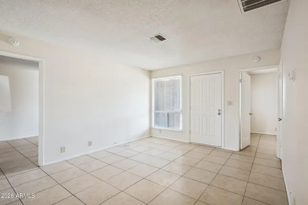 $1,449 | 9001 West Elm Street, Unit 3, Phoenix, AZ 85037