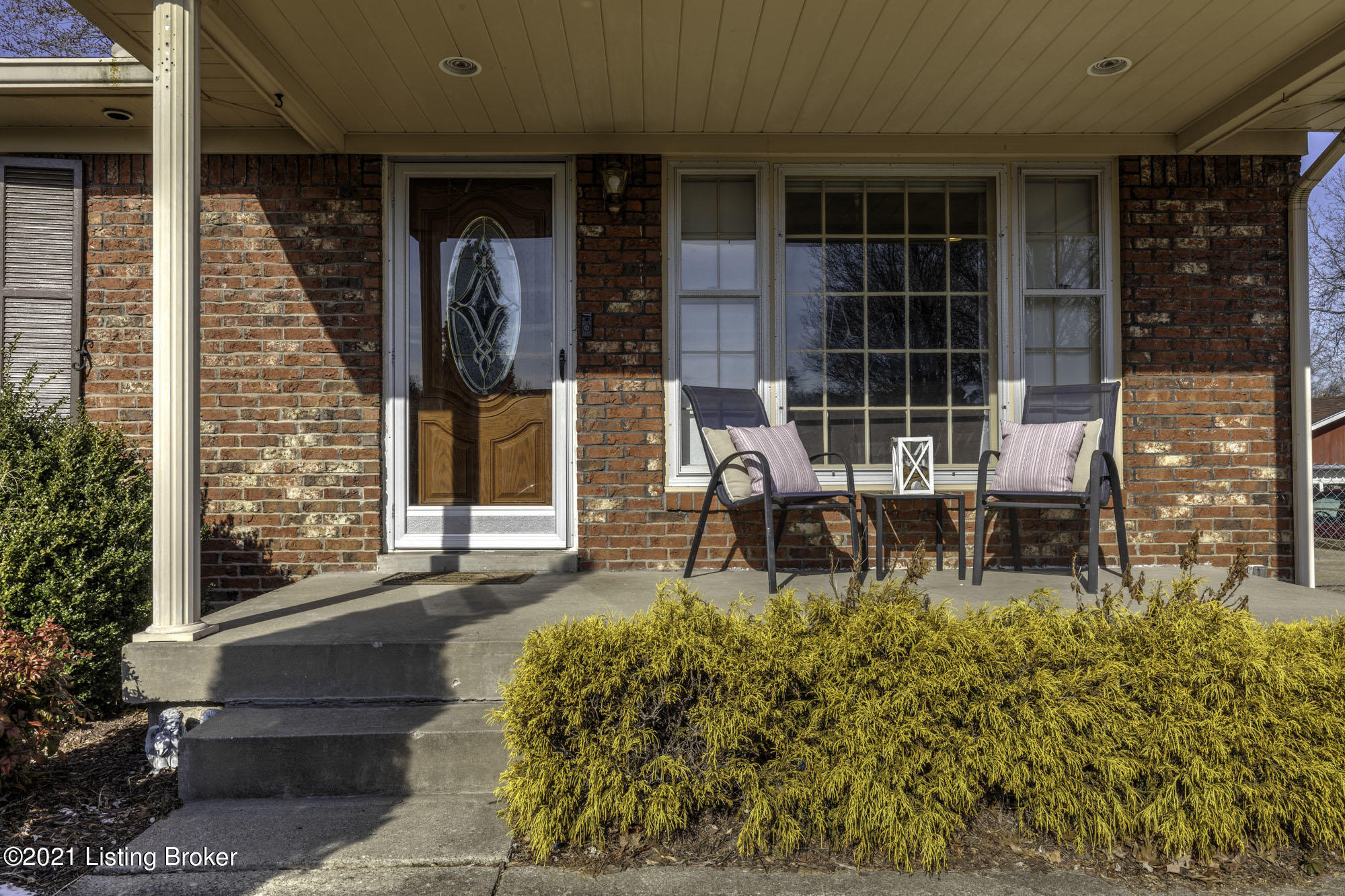 3609 Locklee Road Louisville, KY 40214 - Photo 4 of 27 Locklee006