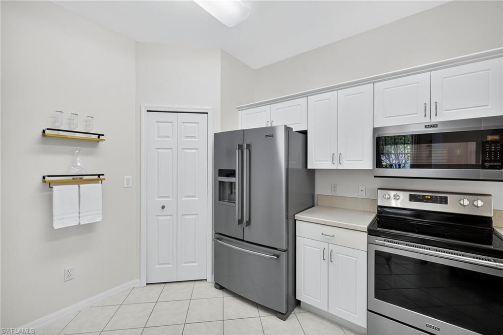 14653 Sutherland Avenue Naples, FL 34119 - Photo 21 of 33