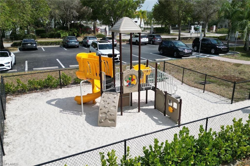 14653 Sutherland Avenue Naples, FL 34119 - Photo 31 of 33