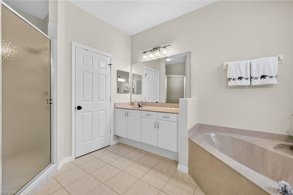 14653 Sutherland Avenue Naples, FL 34119 - Photo 10 of 33