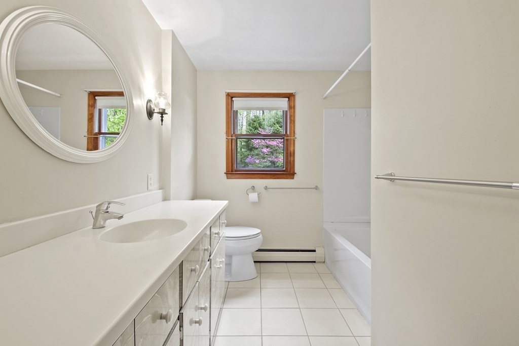 18 Countryside Road Grafton, MA 01536 - Photo 13 of 40 Gallery Image 13