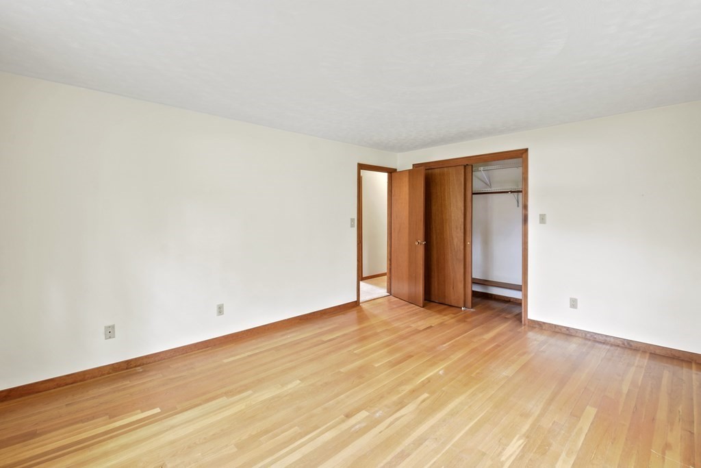 18 Countryside Road Grafton, MA 01536 - Photo 16 of 40 Gallery Image 16