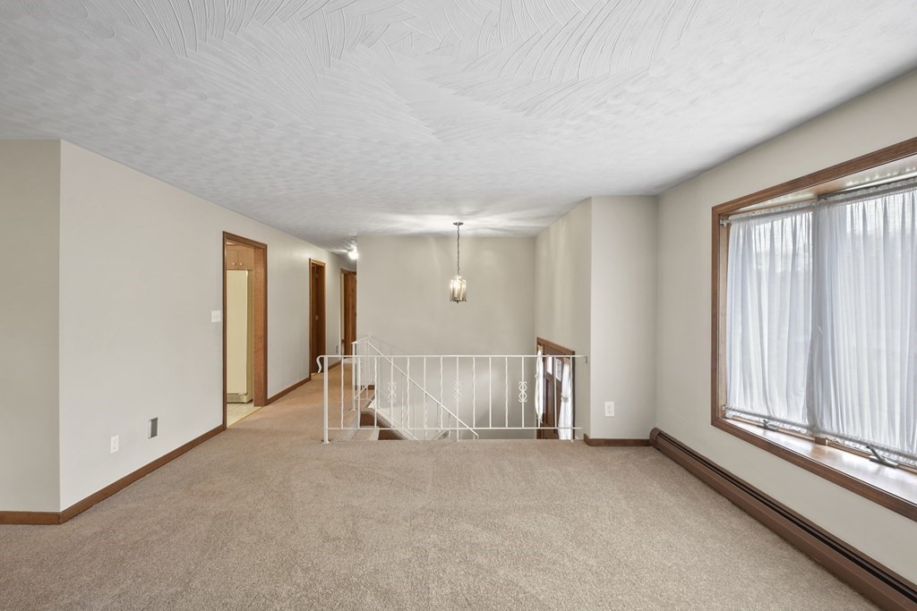18 Countryside Road Grafton, MA 01536 - Photo 7 of 40 Gallery Image 7