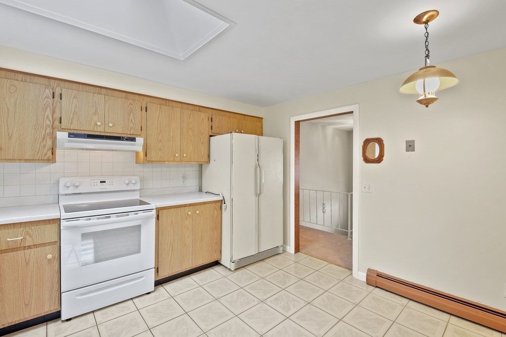 18 Countryside Road Grafton, MA 01536 - Photo 10 of 40 Gallery Image 10