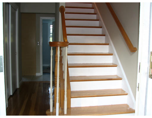 447 Trull Road Tewksbury, MA 01876 - Photo 8 of 10 Gallery Image 8