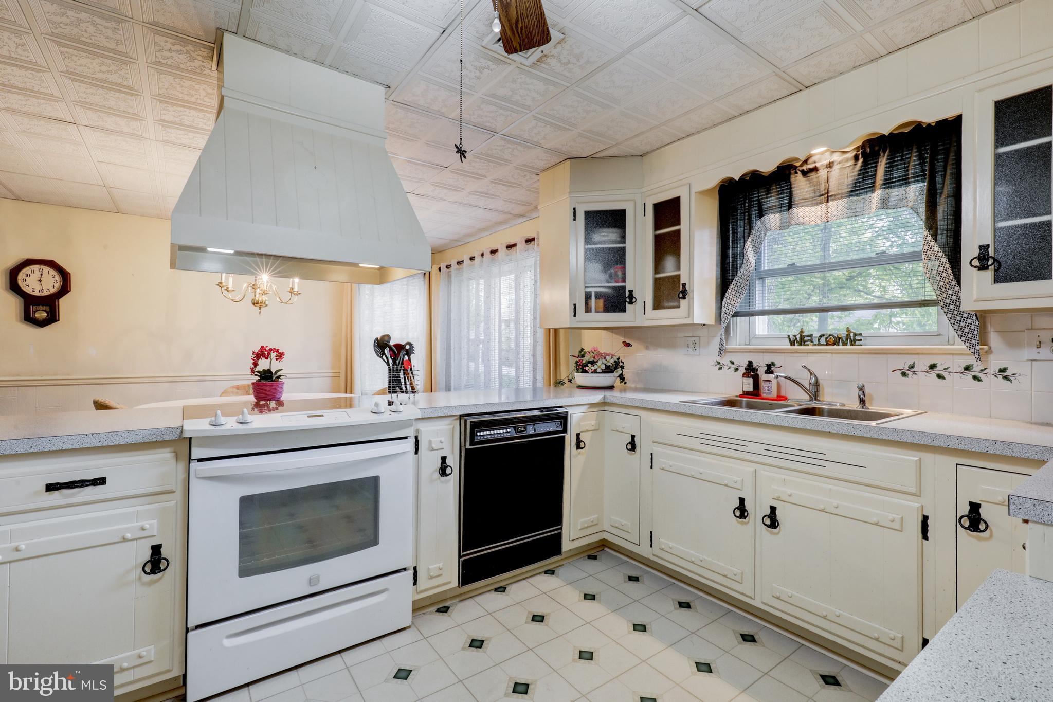 2584 Spring Valley Road Lancaster, PA 17601 - Photo 30 of 46 Gallery Image 30