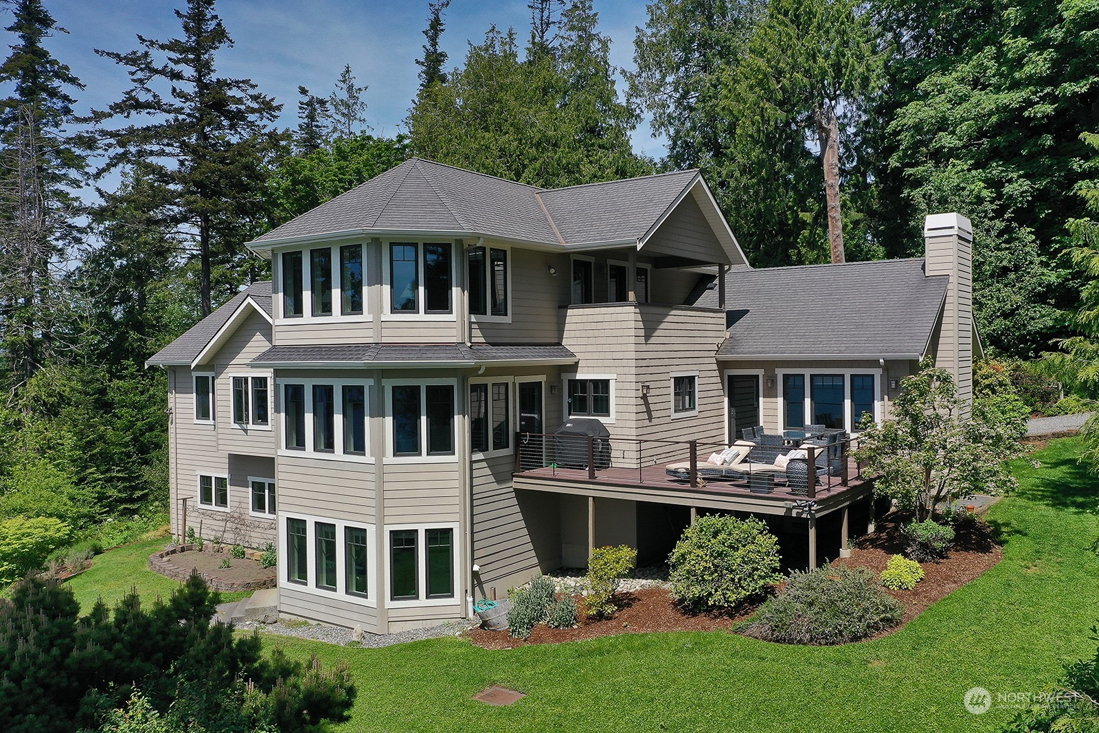 2820 Ewing Road Clinton, WA 98236 - Photo 5 of 40 Gallery Image 5