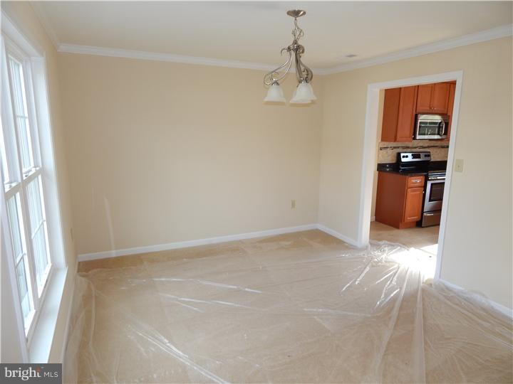 10 Tweed Road Levittown, PA 19056 - Photo 4 of 13 Dining Room