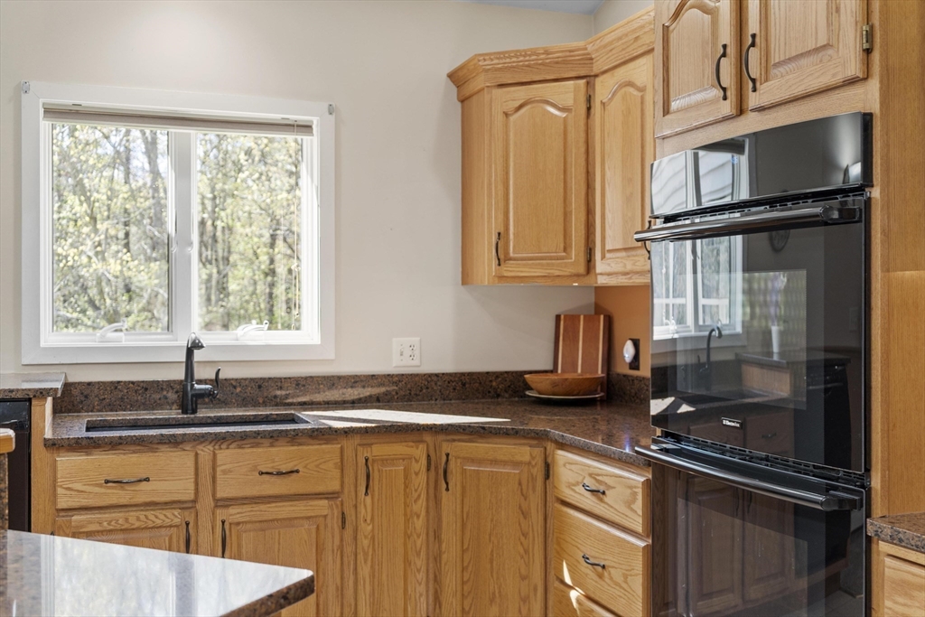 118 Willis Road Gardner, MA 01440 - Photo 14 of 42