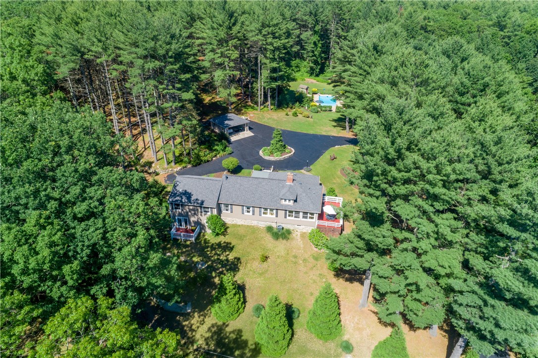 69 Pond House Road North Smithfield, RI 02896 - Photo 5 of 48 Gallery Image 5