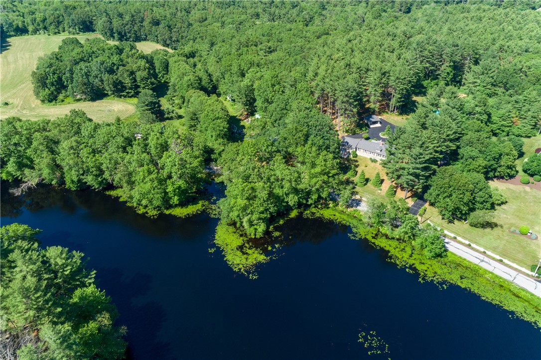 69 Pond House Road North Smithfield, RI 02896 - Photo 6 of 48 Gallery Image 6