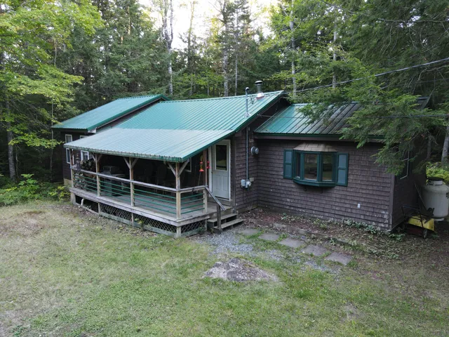 $179,000 | 38 State Park Road, Dover Foxcroft, ME 04426