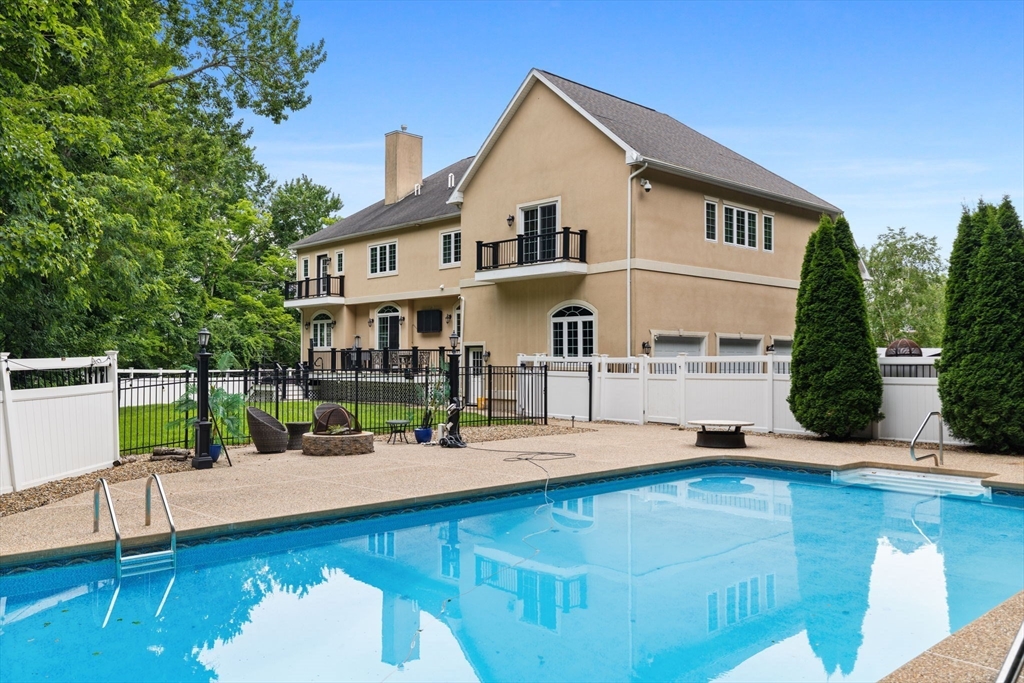 2 Bridle Path Lynnfield, MA 01940 - Photo 35 of 41
