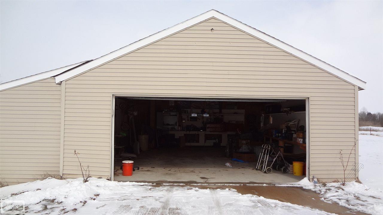 10384 Weber Road Columbus, MI 48063 - Photo 22 of 27