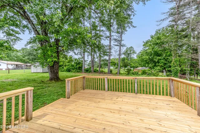 $309,000 | 309 Kinzalow Drive, Sweetwater, TN 37874