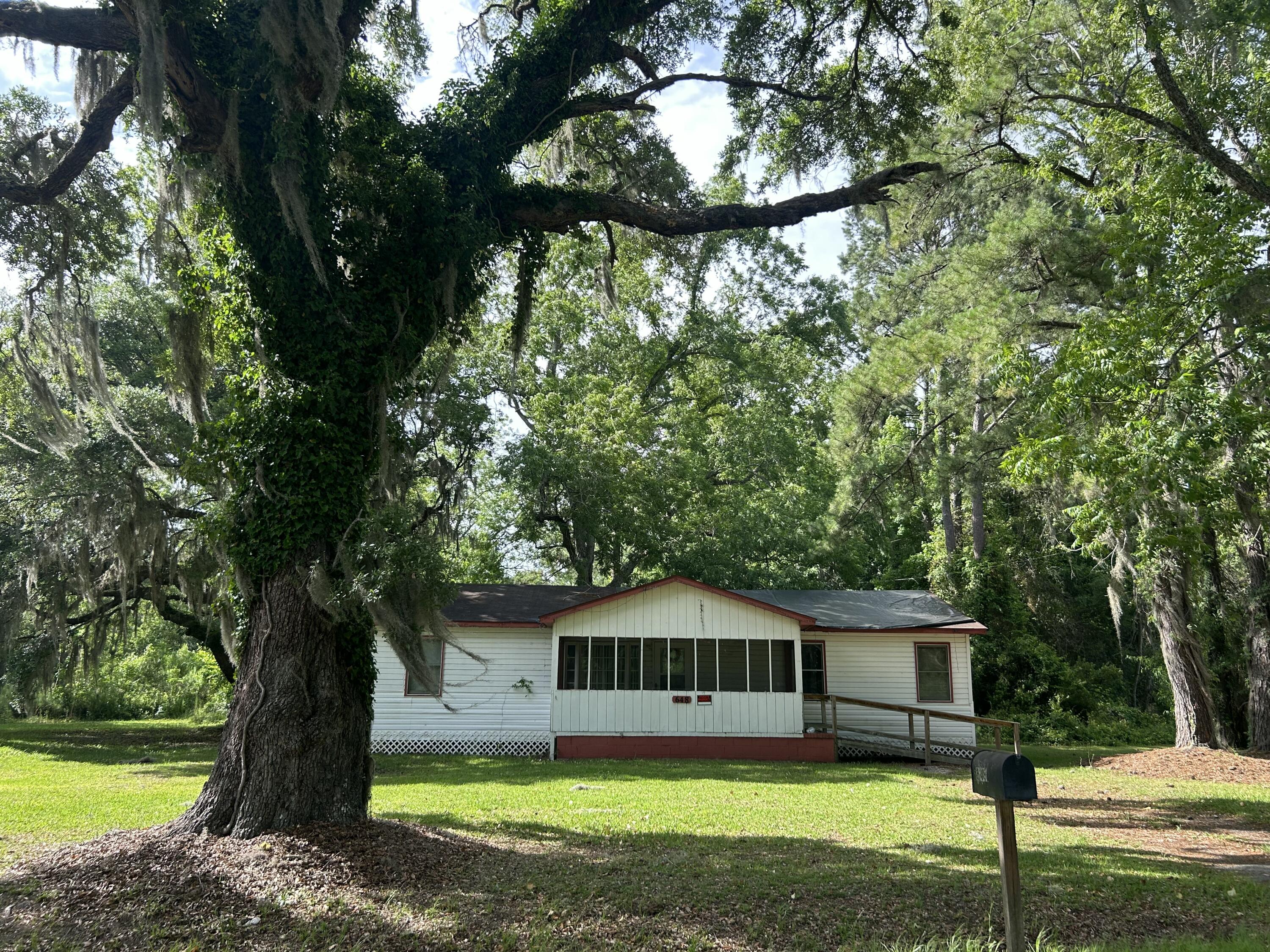 648 Society Road McClellanville, SC 29458 - Photo 1 of 6 IMG_1985