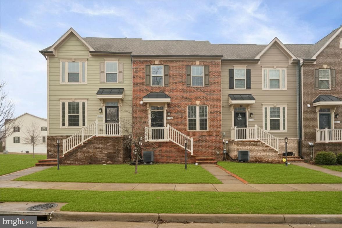 Lots of green space in front of this home