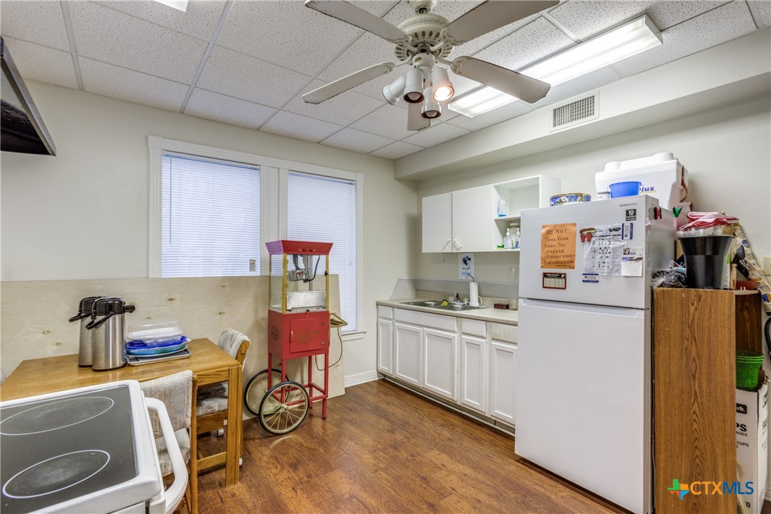 819 South 5th Street Temple, TX 76504 - Photo 10 of 39