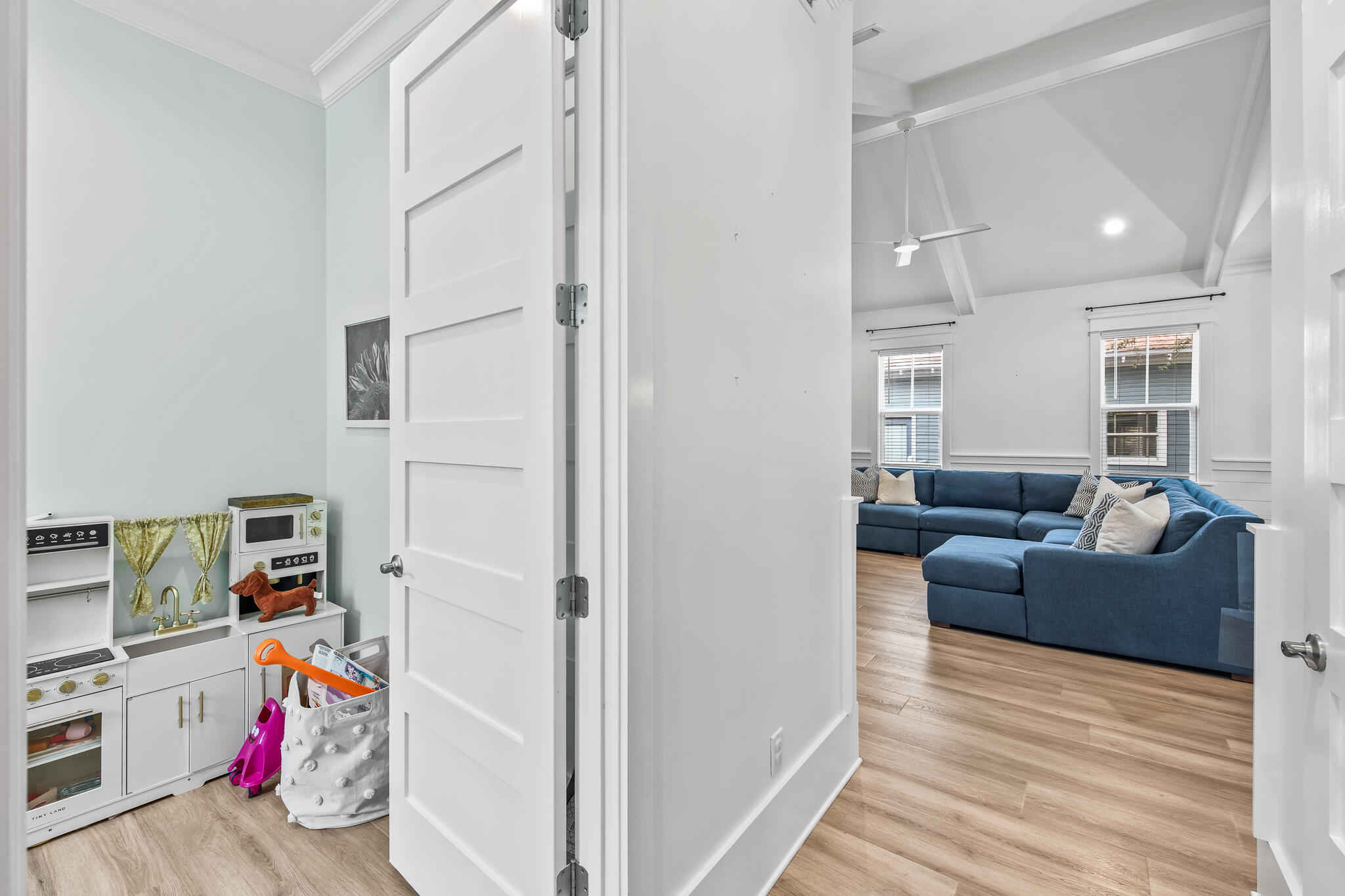 175 Greenbriar Lane Santa Rosa Beach, FL 32459 - Photo 20 of 77 a living room with furniture and a wooden floor