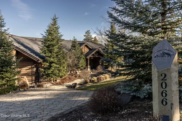 $1,850,000 | 2066 South Espinazo Drive, Coeur D'Alene, ID 83814