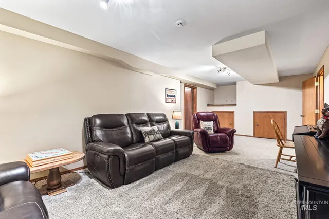 $1,650,000 | 14060 Deerfield Road, McCall, ID 83638