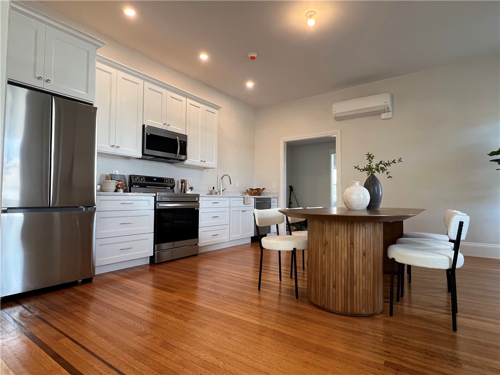 327 Broadway Providence, RI 02909 - Photo 15 of 19