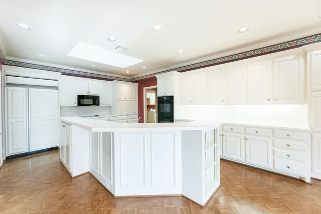 $550,000 | 8502 Oxford Avenue, Lubbock, TX 79423