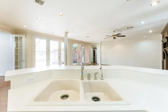 $550,000 | 8502 Oxford Avenue, Lubbock, TX 79423