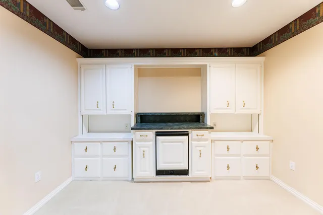 $550,000 | 8502 Oxford Avenue, Lubbock, TX 79423