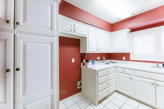 $550,000 | 8502 Oxford Avenue, Lubbock, TX 79423