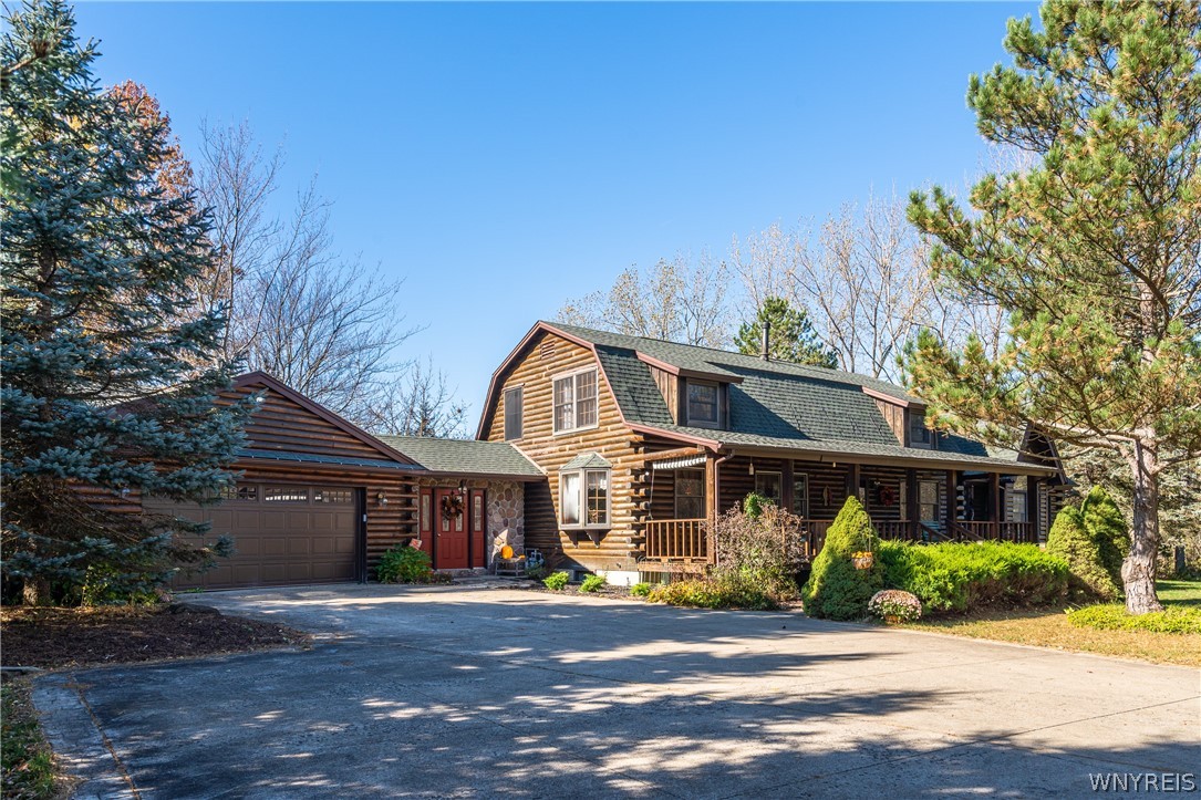 Welcome to 259 Cook Road in beautiful East Aurora,