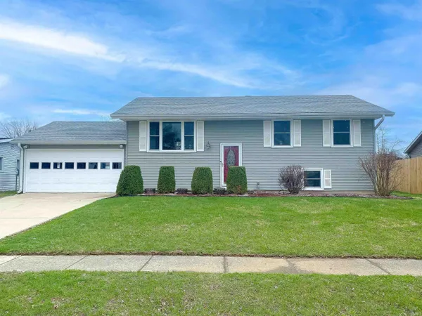 $219,900 | 5914 Monona Drive, Kokomo, IN 46902
