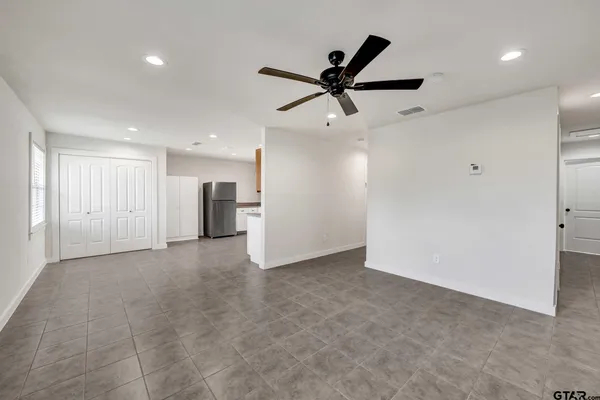 $649,900 | 140 Fm 16 Street West, Tyler, TX 75706