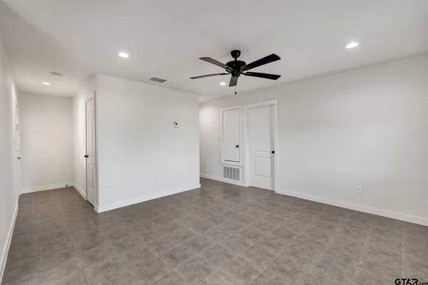 $649,900 | 140 Fm 16 Street West, Tyler, TX 75706