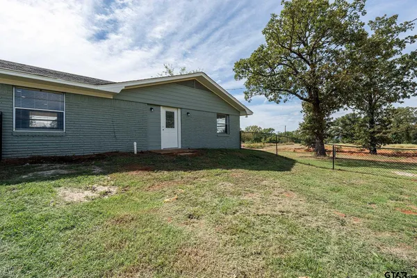 $649,900 | 140 Fm 16 Street West, Tyler, TX 75706