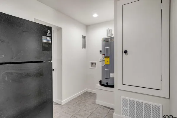 $649,900 | 140 Fm 16 Street West, Tyler, TX 75706