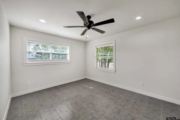 $649,900 | 140 Fm 16 Street West, Tyler, TX 75706