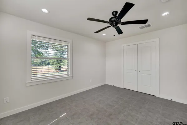 $649,900 | 140 Fm 16 Street West, Tyler, TX 75706