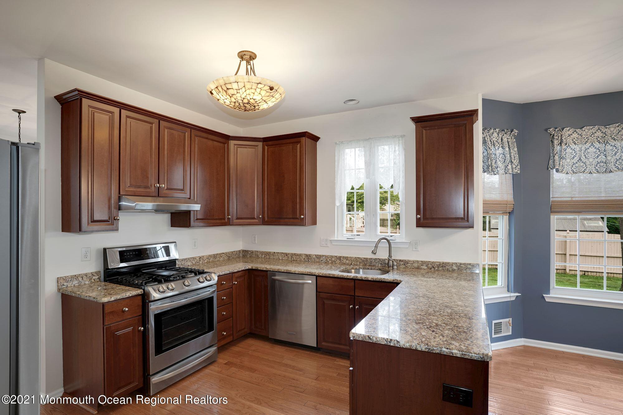 34 Wrangle Brook Road Toms River, NJ 08755 - Photo 2 of 35 011_34_Wrangle_Brook_Rd_344084_646778