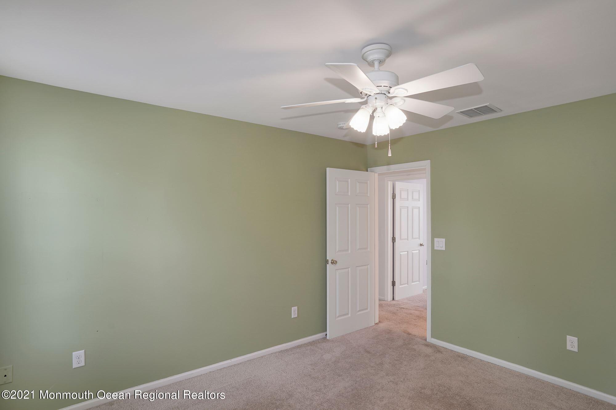34 Wrangle Brook Road Toms River, NJ 08755 - Photo 26 of 35 024_34_Wrangle_Brook_Rd_344084_646778
