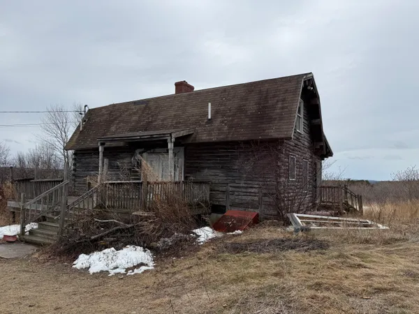 $299,900 | 726 Hanson Ridge Road, Sanford, ME 04083