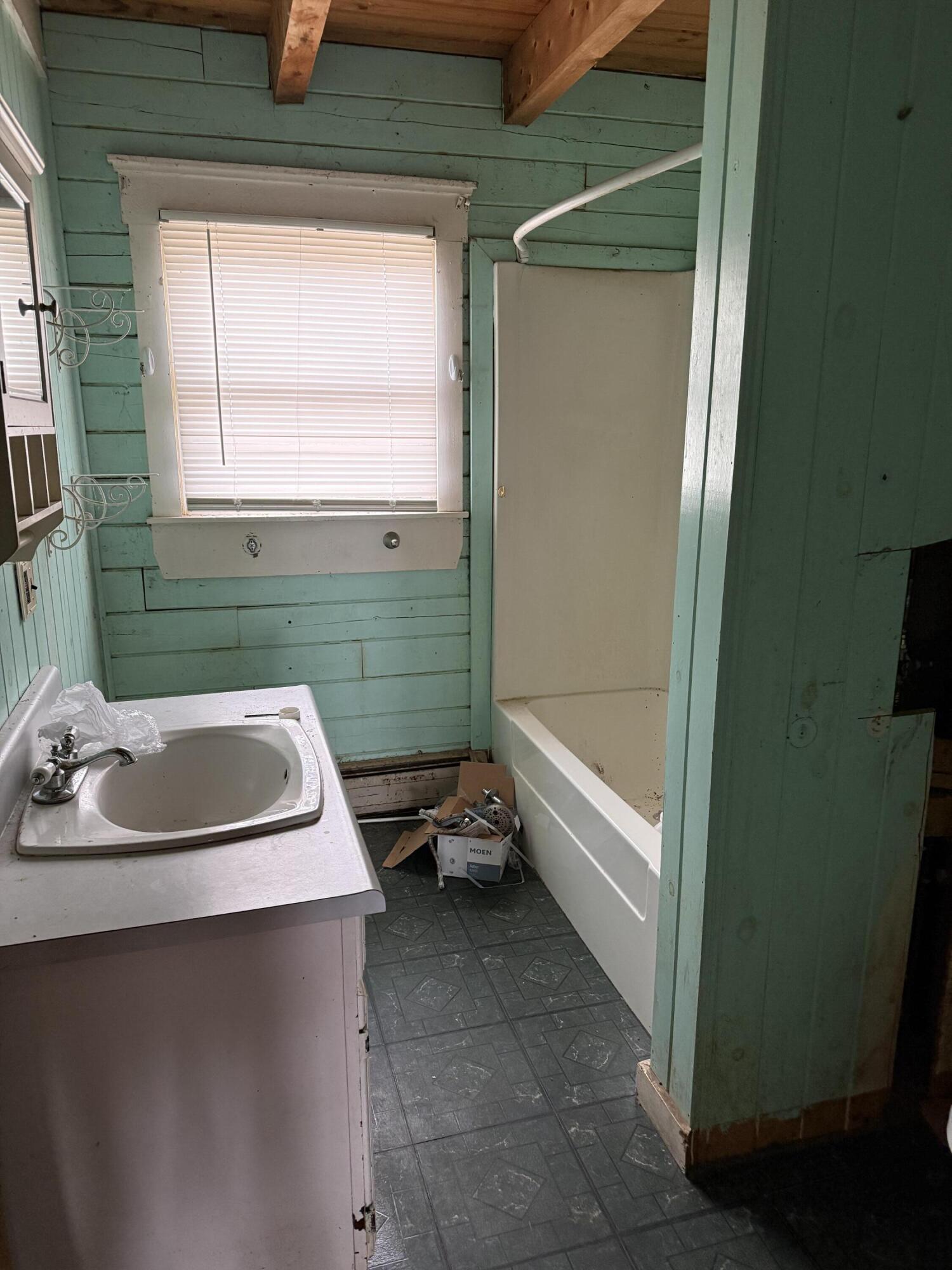 726 Hanson Ridge Road Sanford, ME 04083 - Photo 11 of 18 IMG_6011 (002)