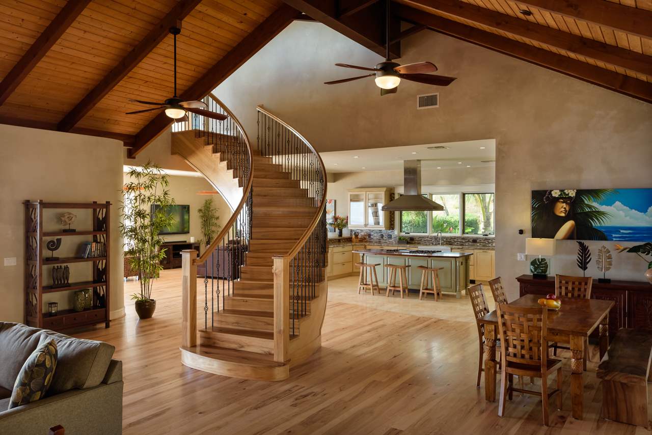 554 Punakea Loop Lahaina, HI 96761 - Photo 7 of 30 a view of a livingroom with furniture and wooden floor