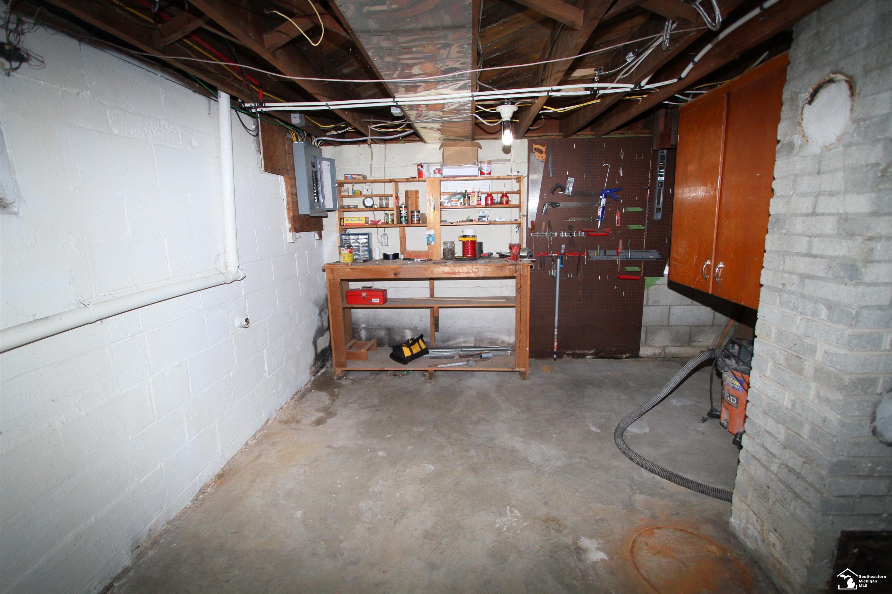 2085 Vivian Road Monroe, MI 48162 - Photo 22 of 30