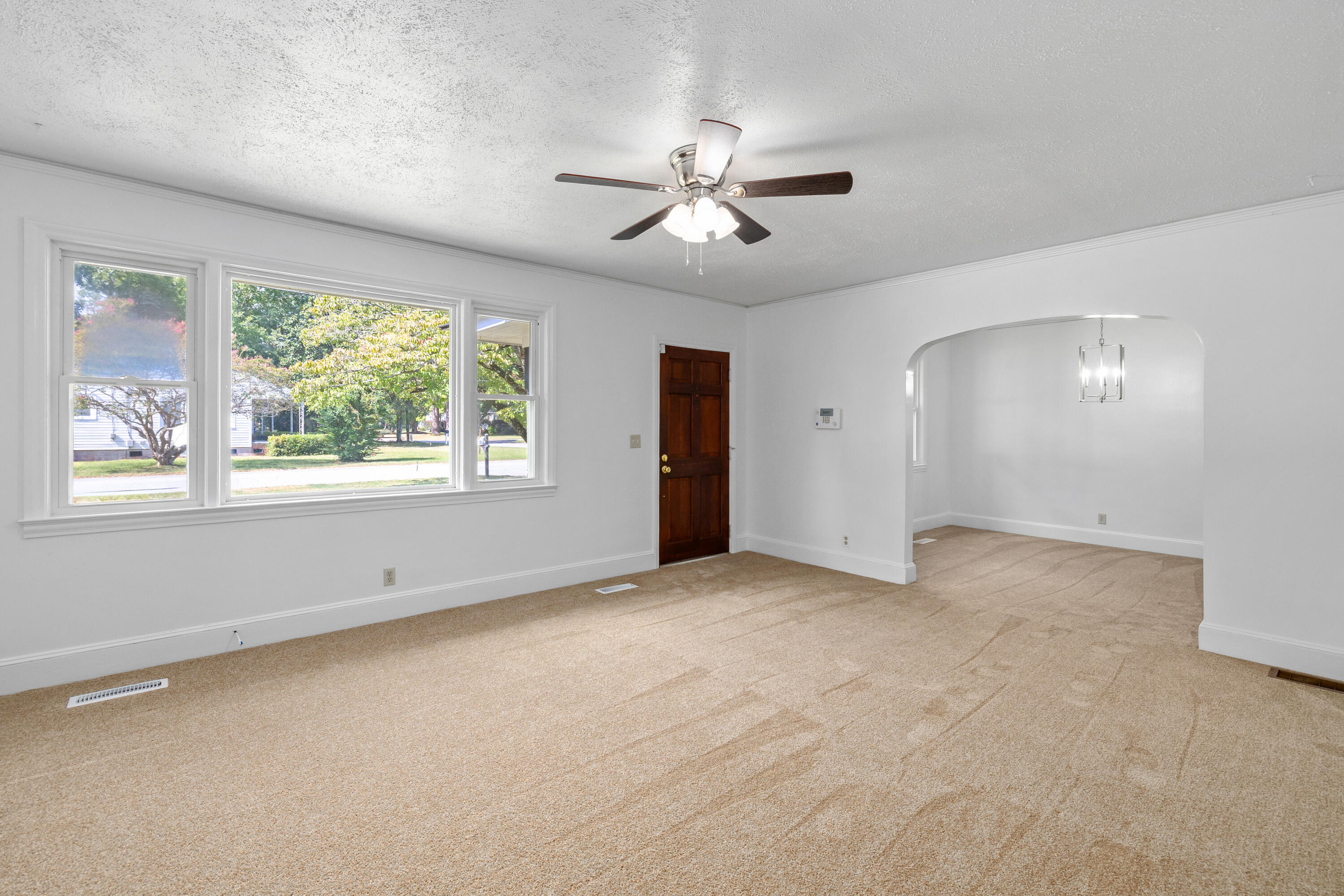 526 Mattison Avenue Sumter, SC 29150 - Photo 3 of 32