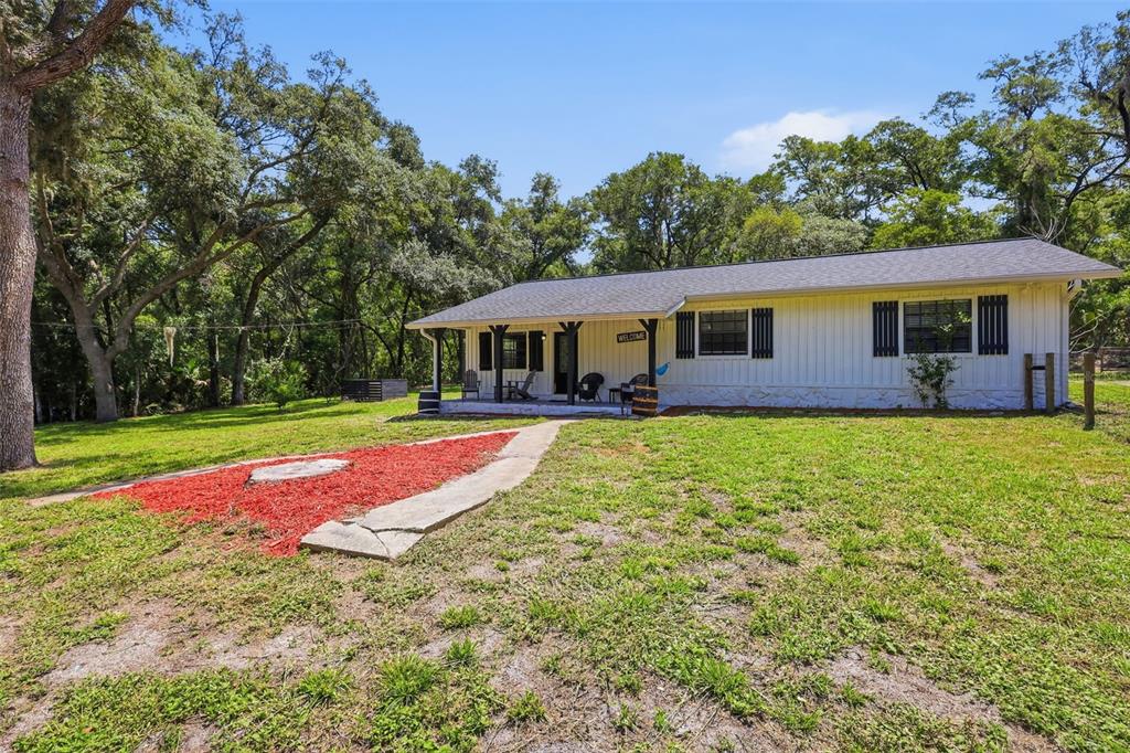 1095 South Ridgewood Avenue DeLand, FL 32720 - Photo 3 of 39